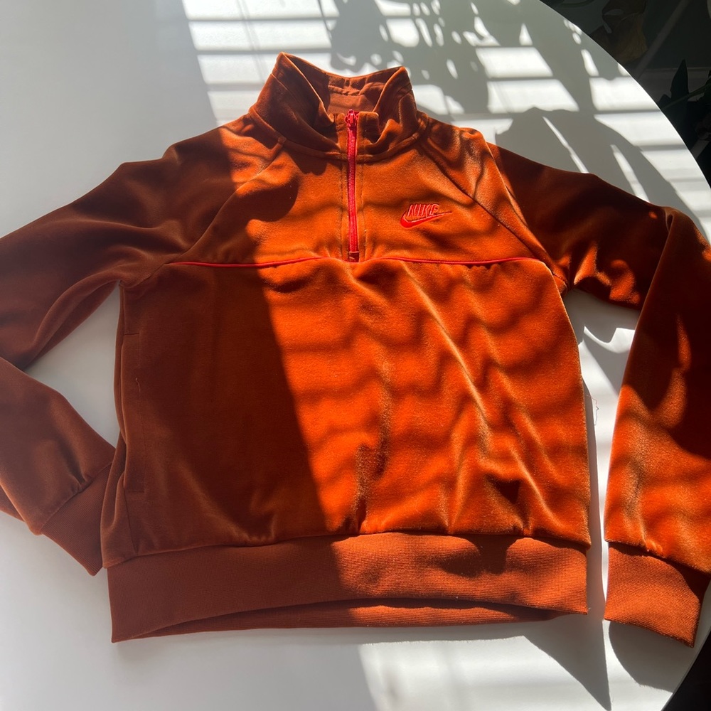 Nike Sportswear Velour Half Zip Retro Pullover
Sweatshirt